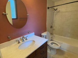 720 NW Heller St, Oak Harbor, WA 98277