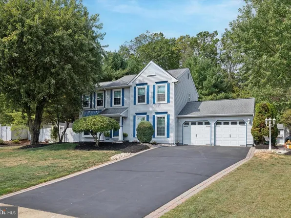 1402 Valley Vw, Warrington, PA 18976