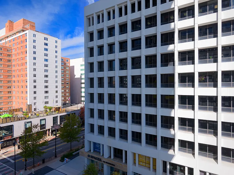 Lilli Midtown