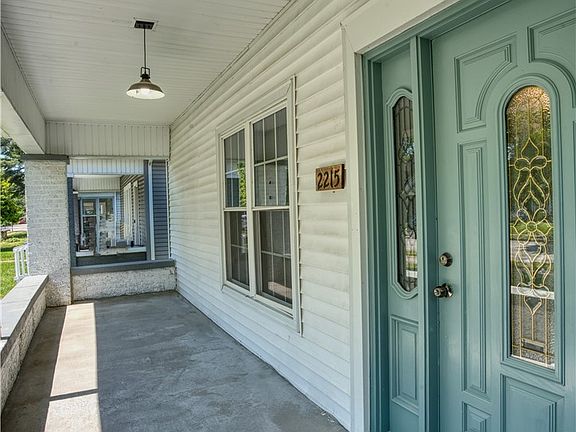 4th image of 2215 Reno Avenue