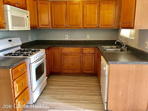 2nd image of 5181 Silk Pl