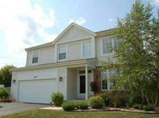 210 Balmoral Ct, Glendale Heights, IL