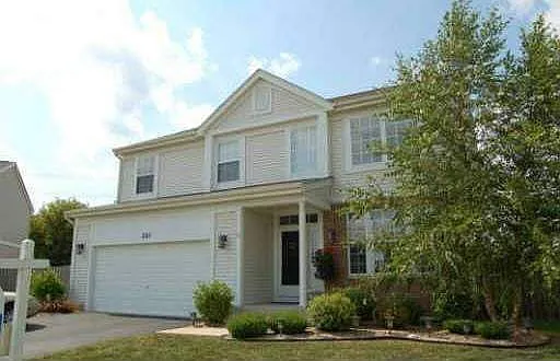 210 Balmoral Ct photo 1