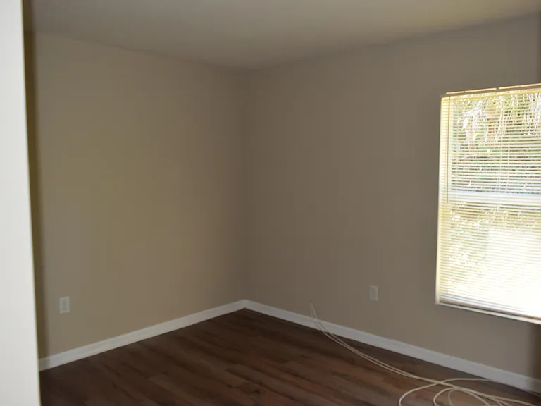 458 Fitzsimmons St SW — Photo 15