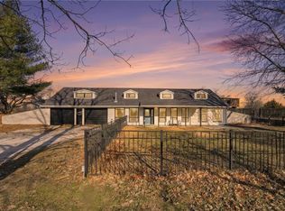 30902 E Major Rd, Grain Valley, MO 64029