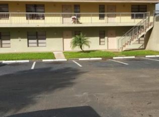 5065 Palm Hill Dr APT 327, West Palm Beach, FL 33415