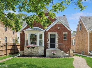 6109 N Karlov Ave, Chicago, IL 60646