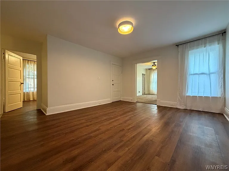 285 West Ave #2 — Photo 5