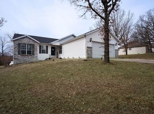 320 Meadow Rdg N, Branson, MO 65616