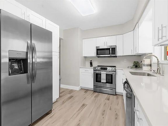 4th image of 8215 Quail Rd