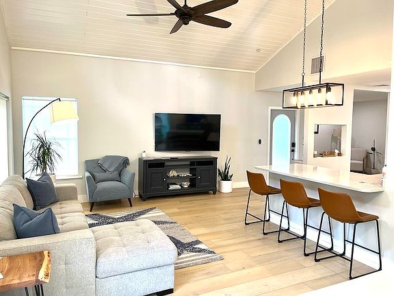 5th image of 4044 NE Breakwater Drive