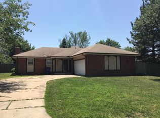 9309 E Barron Cir, Wichita, KS 67207