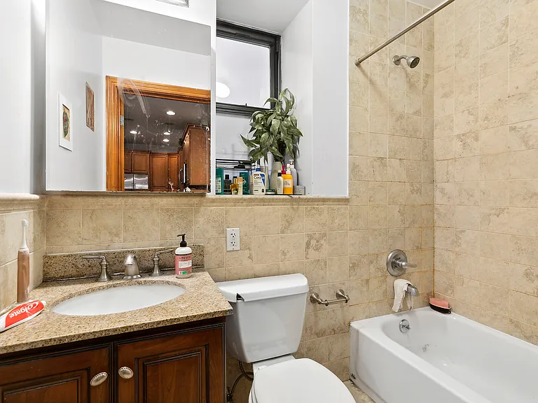 65 W 70th St #6N — Photo 8