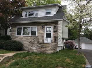 316 Sylvan St, Rutherford, NJ 07070