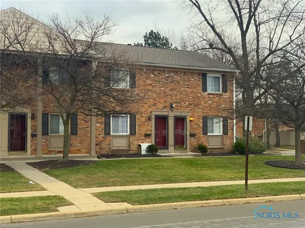4902 Wickford Dr E APT 5, Sylvania, OH 43560