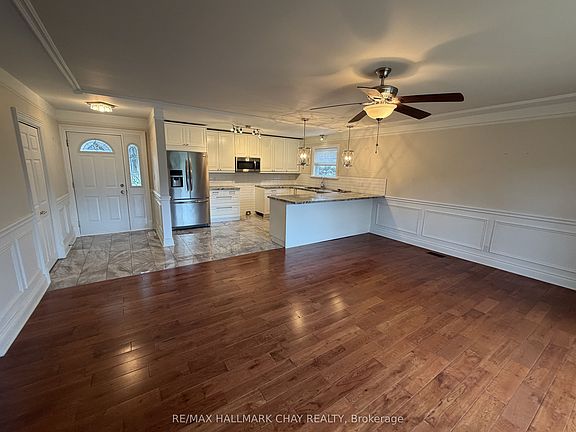 3rd image of 426 Highland Ave