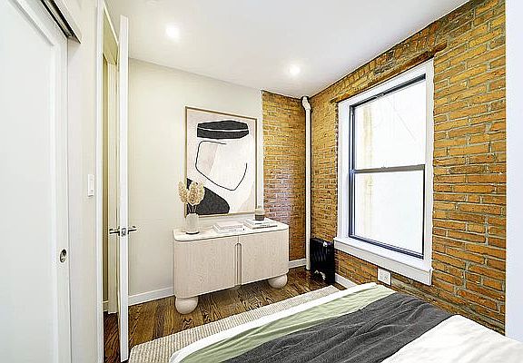 5th image of 332 E 19th St #14A