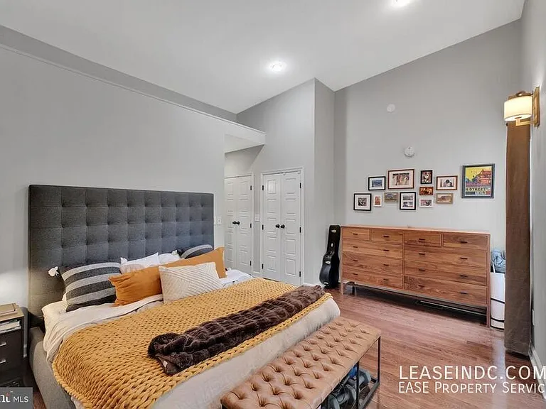 1241 I St NE — Photo 23