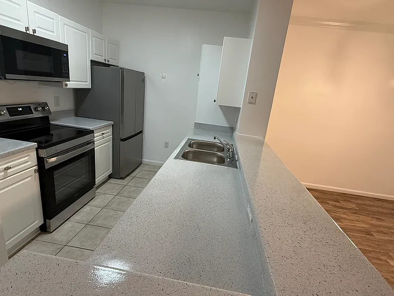 729 Celebration Ave #729 — Photo 17