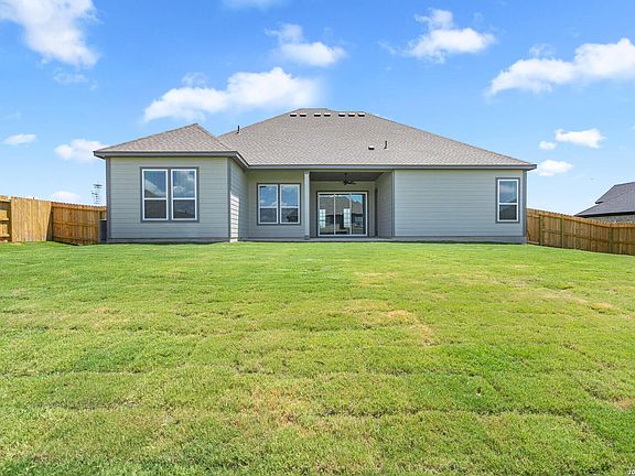 3rd image of 257 Lawrence Drive