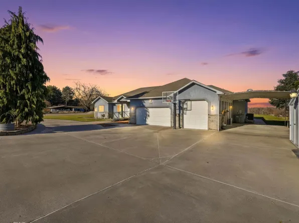 5016 W Yellowstone Ave, Kennewick, WA 99336