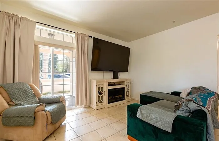 610 Sunrise Dr #610 — Photo 1
