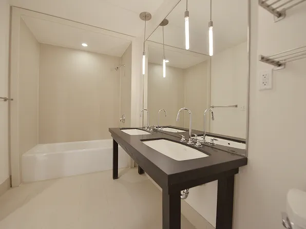 80 Nassau Street 302 image 7 of 8