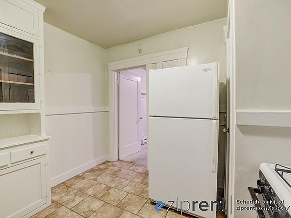 5th image of 904 Cortland Ave #B