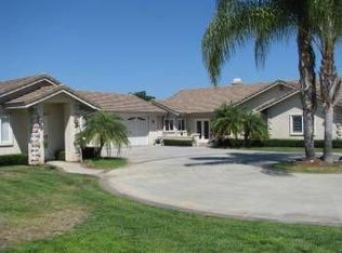 1677 Sycamore Way, Fallbrook, CA 92028