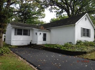 3206 Park Dr, Wonder Lake, IL 60097