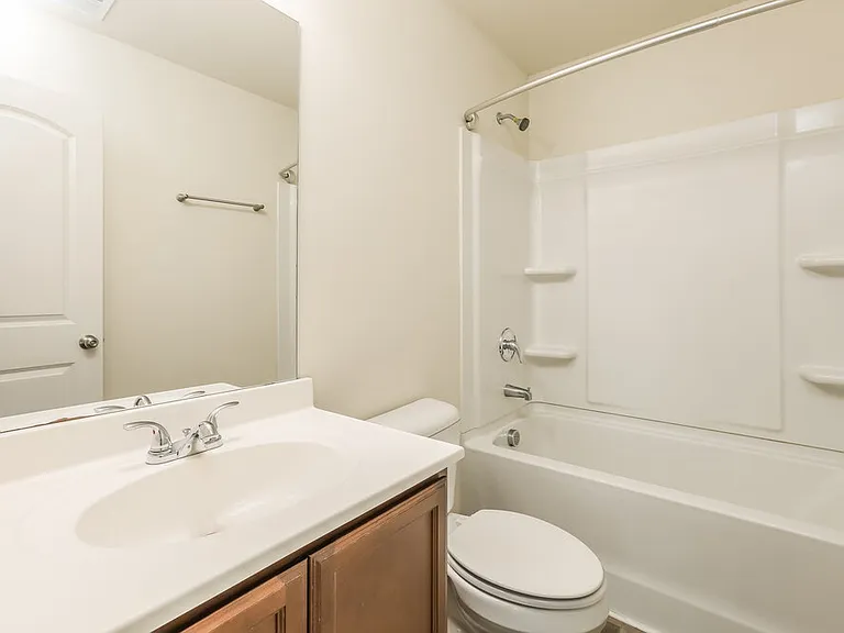 302 Freeman Cir — Photo 15