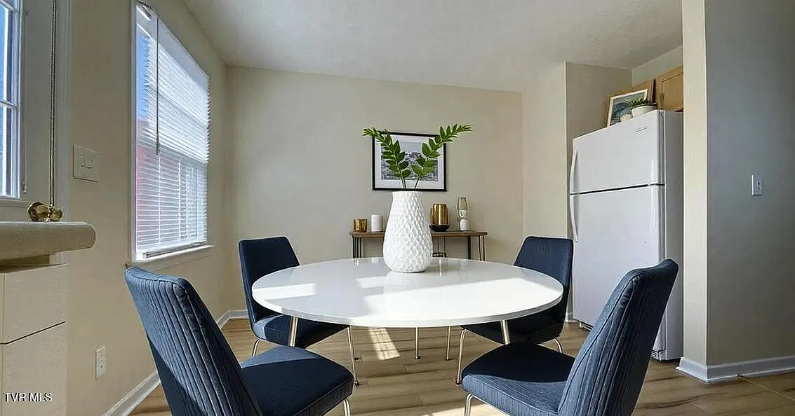 2 bed, 1088 sqft, $1,650 — Photo 2