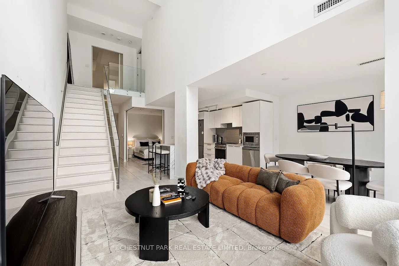 3 bed, $5,500 — Photo 4