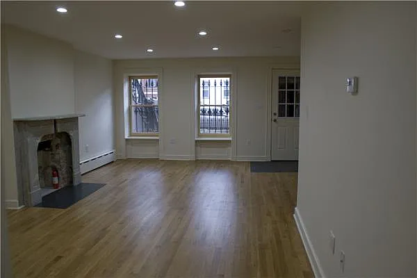 Rented by Evans Real Estate | media 20