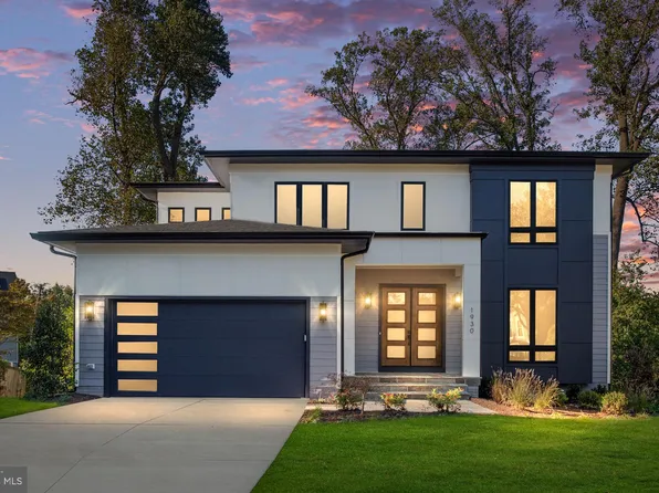 1930 Fisher Ct, Falls Church, VA 22043