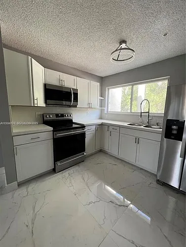 511 NW 82nd Ave #418 Photo 1