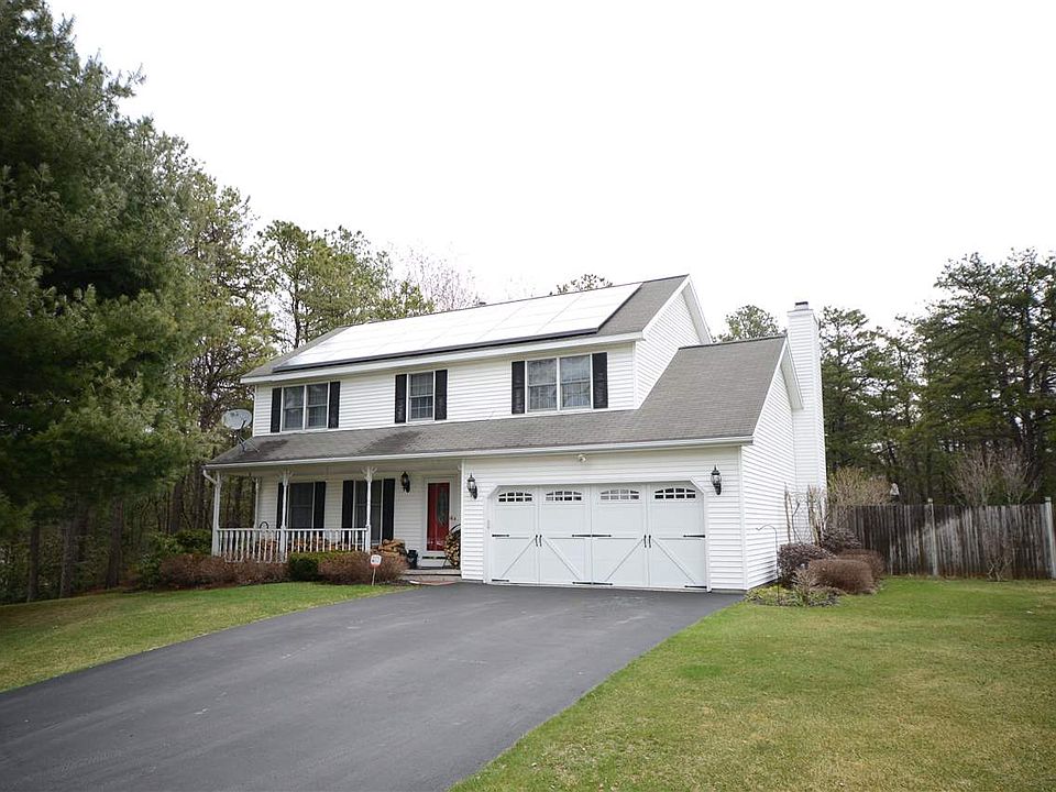 1st image of 3 Heresford Ln