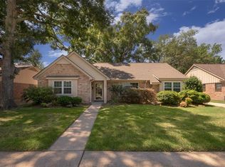 1135 Chantilly Ln, Houston, TX 77018