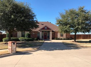 3033 Coventry Ln, Waxahachie, TX 75165