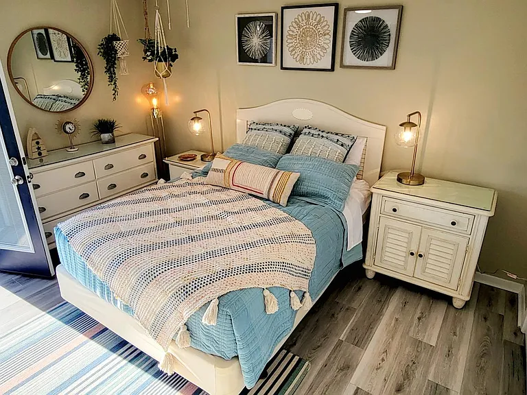 626 Laurel Ct — Photo 3