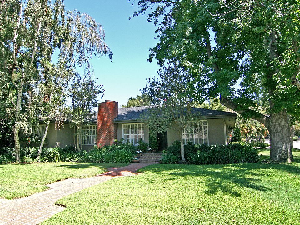 1st image of 711 Santa Clara Ave
