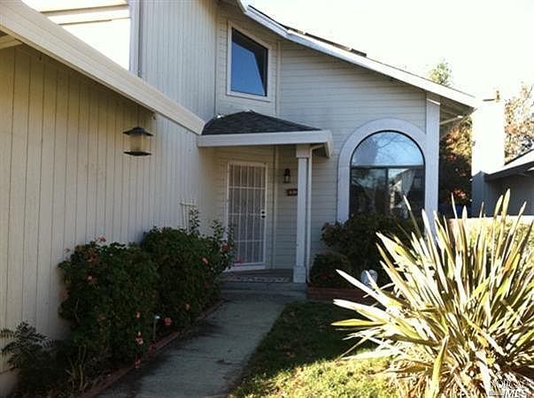 1st image of 807 Pulteney Pl