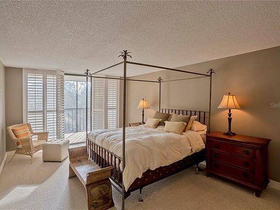 3rd image of 220 Belleview Blvd APT 512
