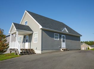 58 Village Cir, Augusta, ME 04330