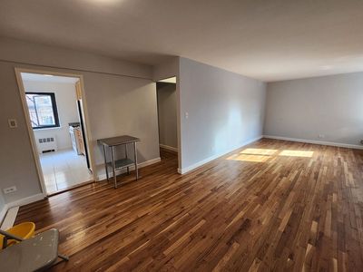 3410 94th St APT 3C, Jackson Heights, NY, 11372