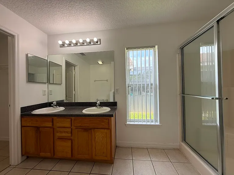 108 Sundown Ct — Photo 23