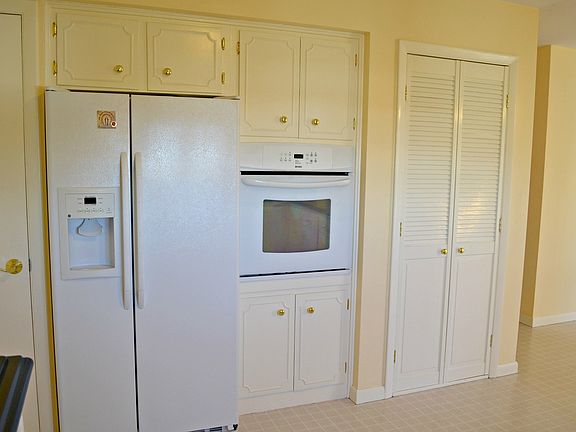 5th image of 6203 N Knollaire Dr