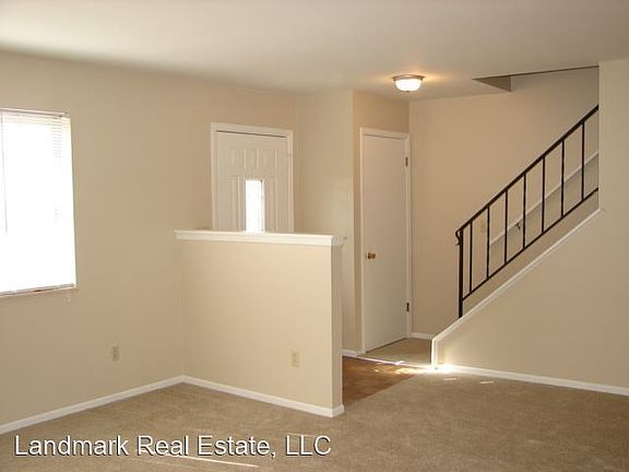 2nd image of 6727 Hampton Dr