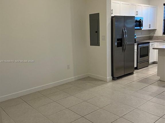 4th image of 20631 NE 7th Pl #0