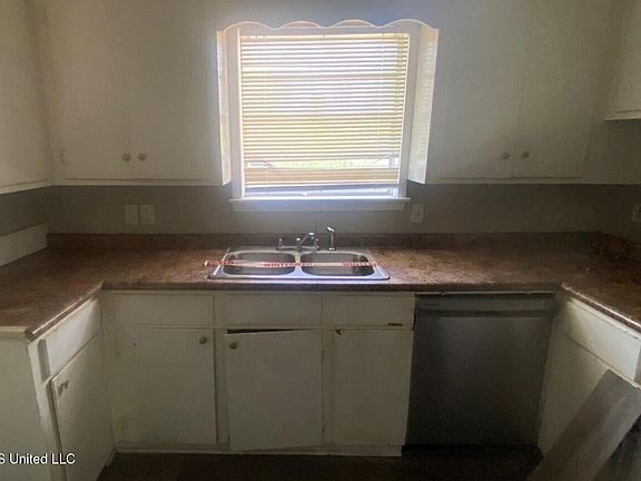 2nd image of 1163 Marble St